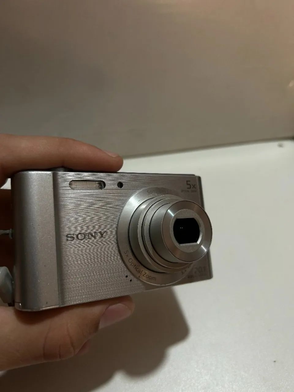 Câmera Sony Cyber Shot 20.1 MP