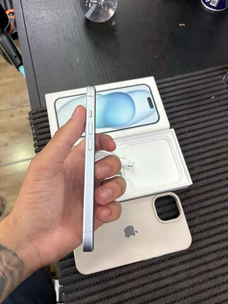 iPhone 15 novo  - Foto 4