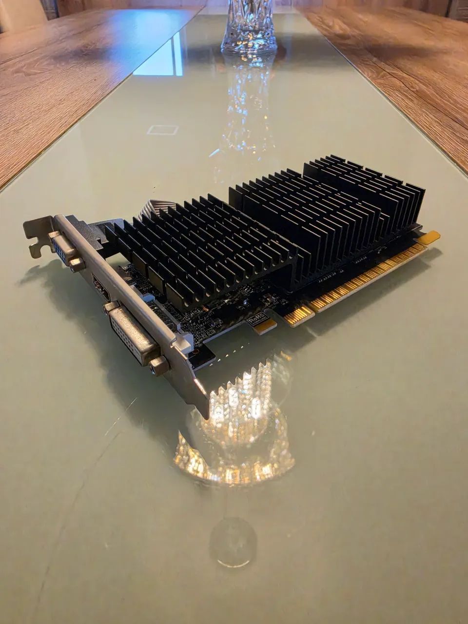Placa de Vídeo GT 710 - Foto 2