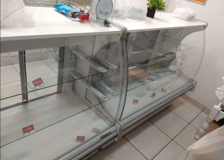 Conjunto de Balcões Vitrine Gelopar - Foto 2