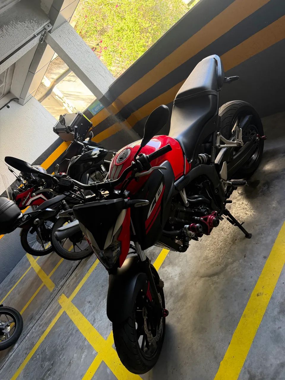 CB 650F 2019 - Foto 4