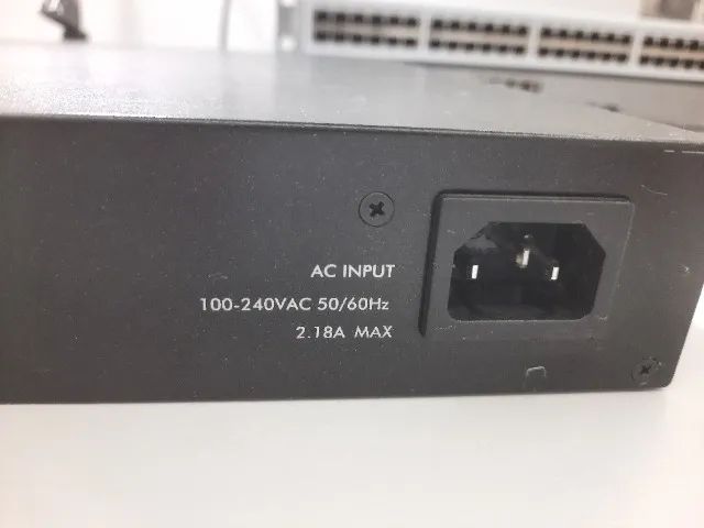 Switch Zyxel GS1900-24HP - 24 Portas Gigabit PoE+ (170W) - Foto 5