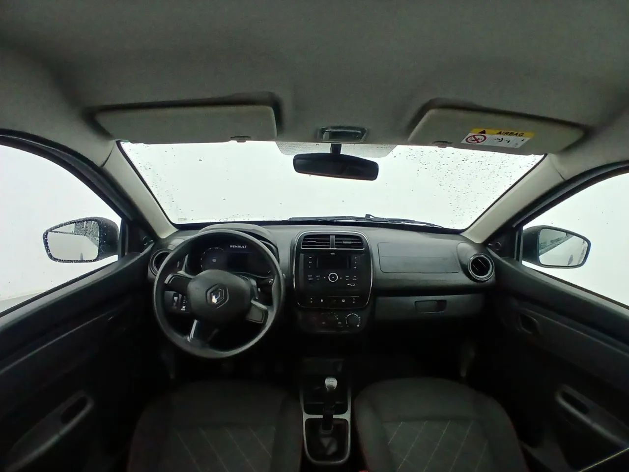 Renault Kwid 1.0 Zen, foto 15 de 18