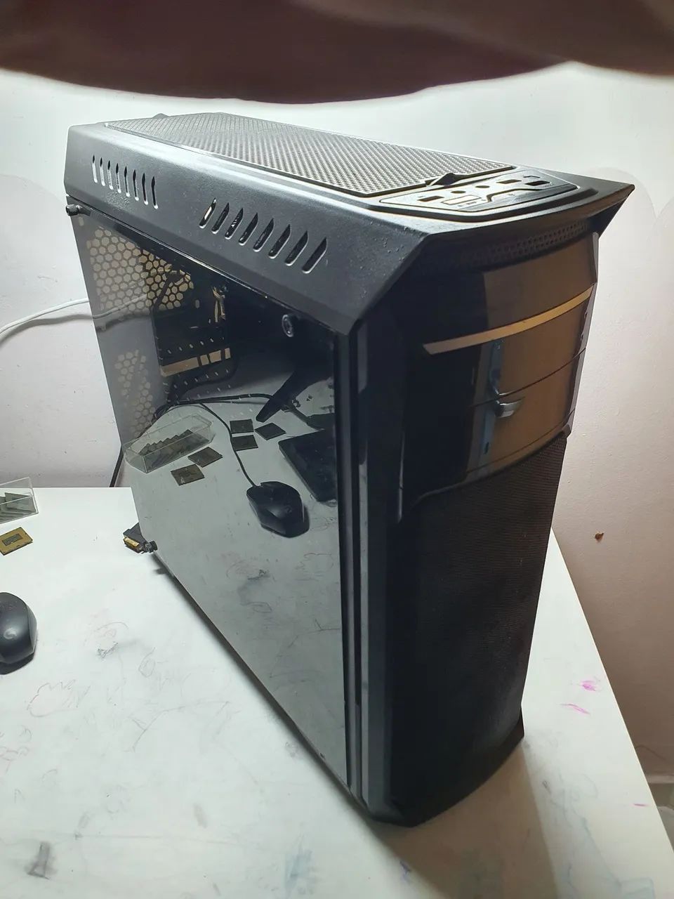 Ryzen 3 2200G CPU, 8GB DDR4 RAM, 120GB SSD