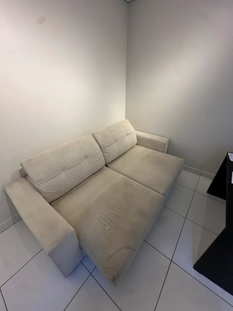 Sofá Cama - Tecido Marfim - Foto 3