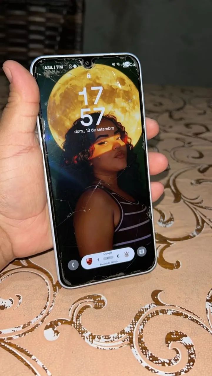 Vendo celular a16