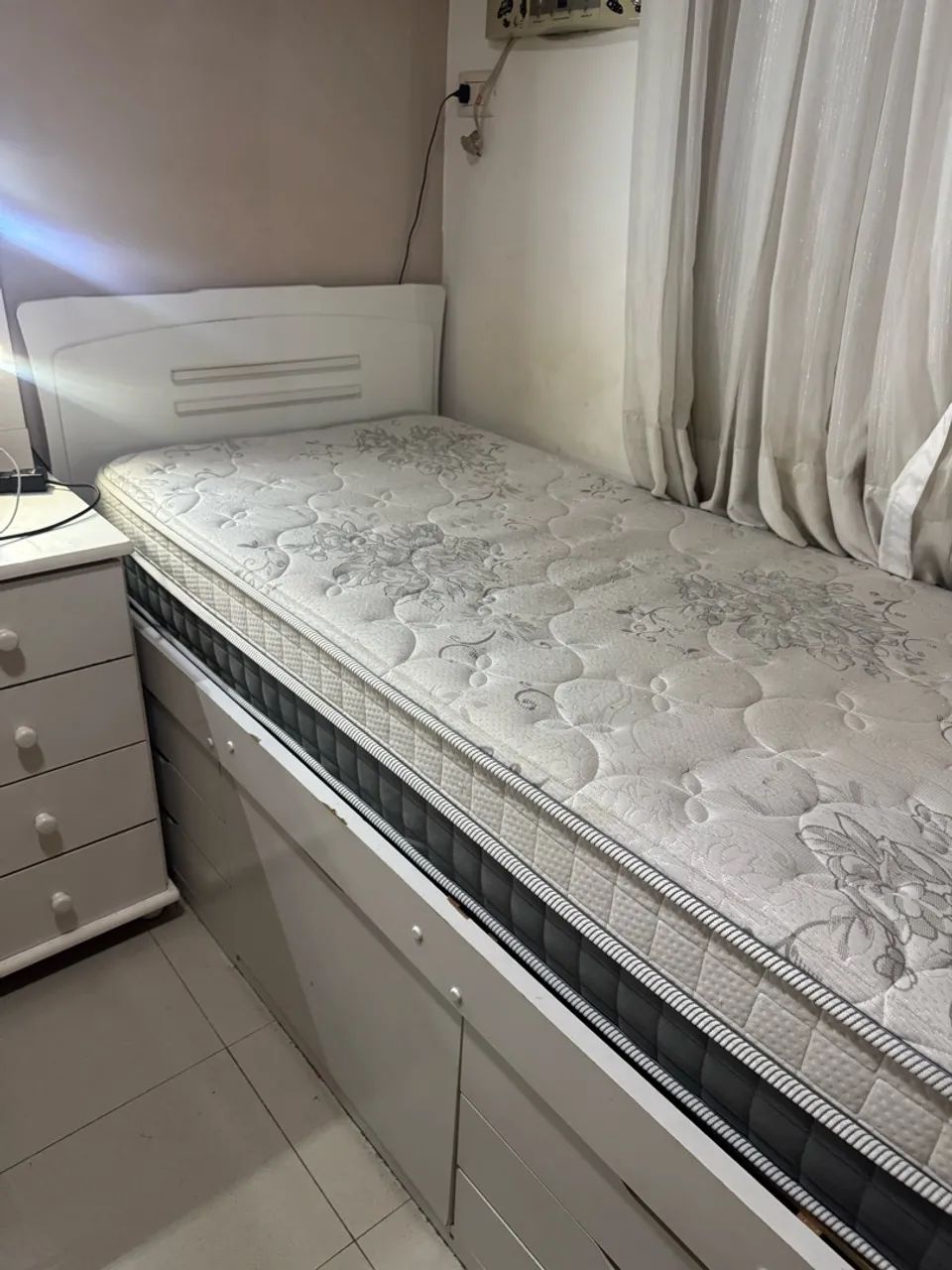 CAMA SOLTEIRO COM COLCHÃO 