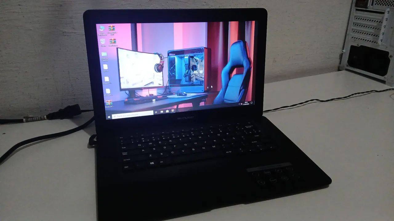 Notebook Ultra Seminovo Otimo pra trabalho e estudos 