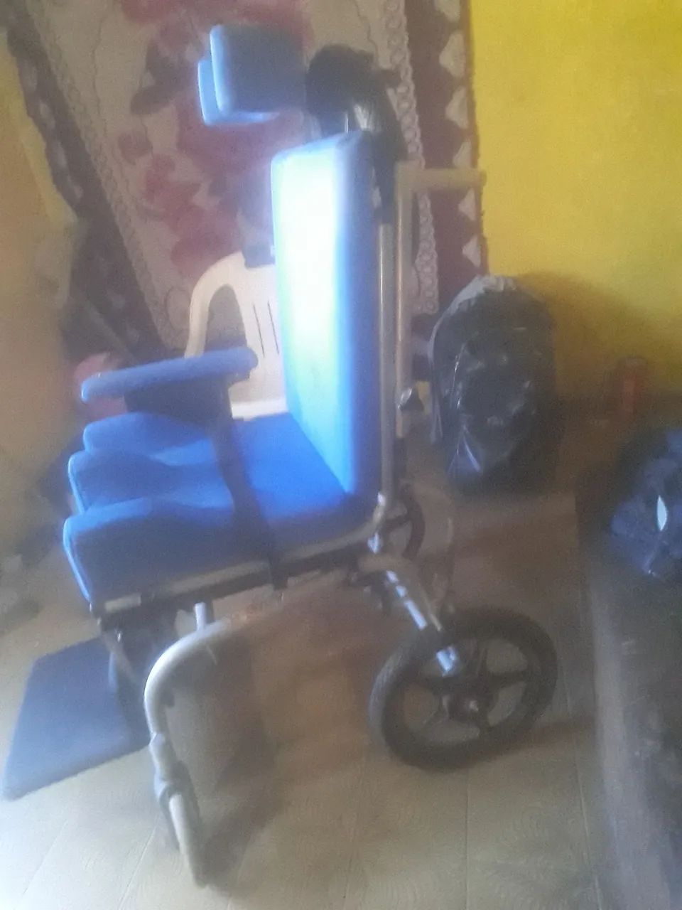 Cadeira de rodas  - Foto 2