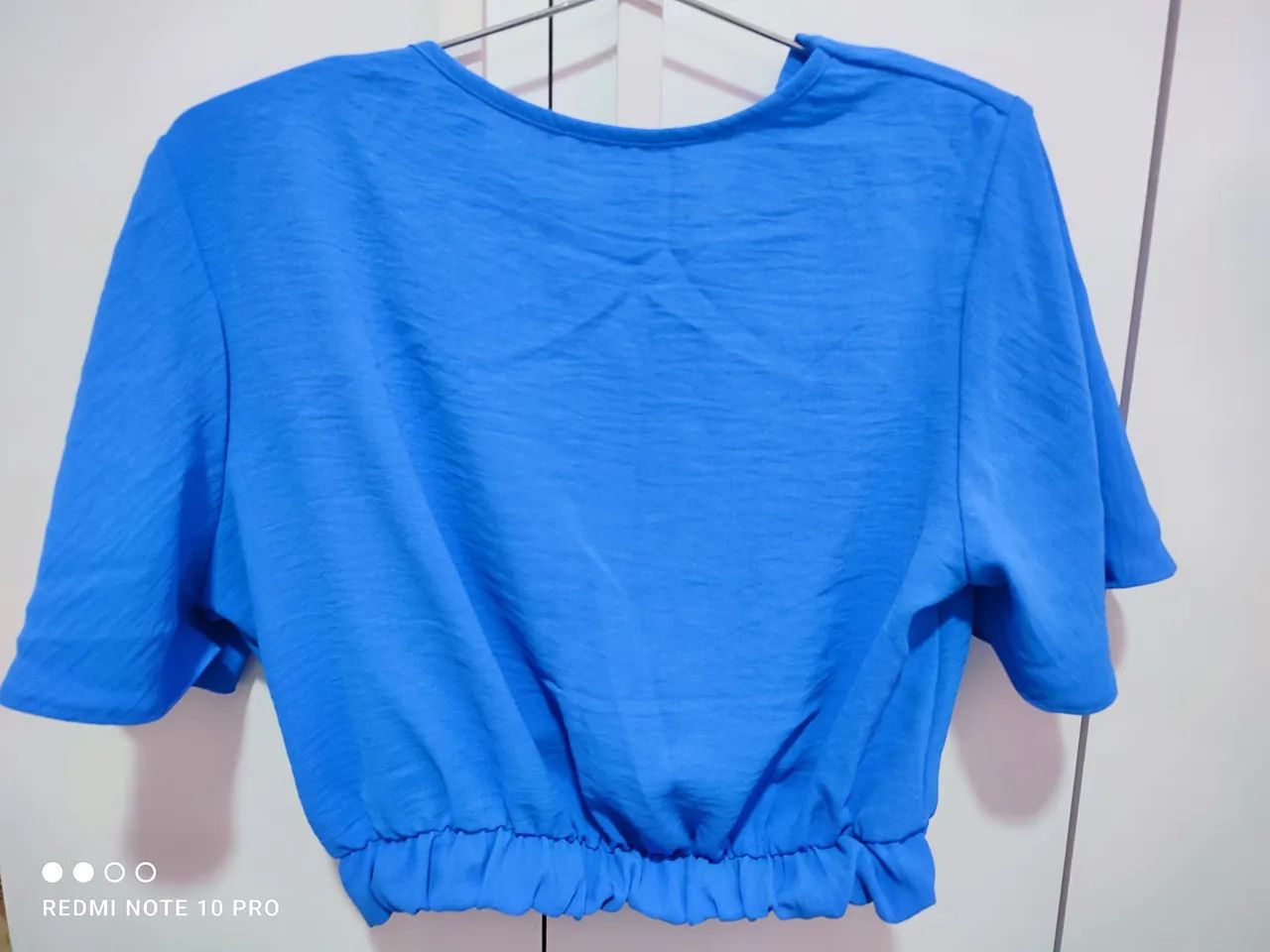 Blusa Cropped azul decote transpassado  - Foto 4