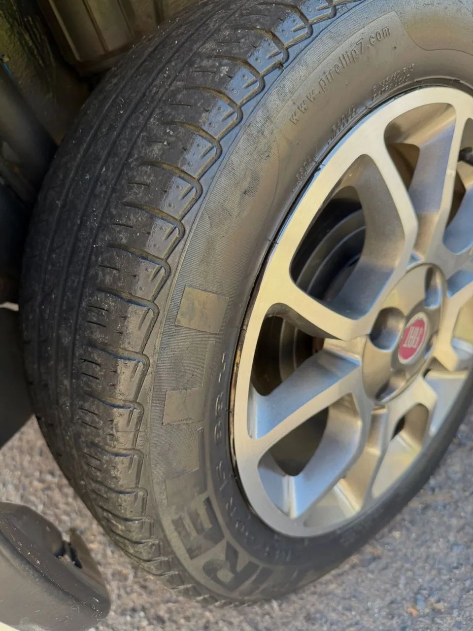 Fiat Uno Sporting 1.4 EVO Fire Flex 8V 4P 2013 - Foto 5