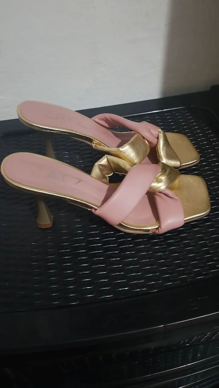 Tamanco Rosa com Dourado  - Foto 2