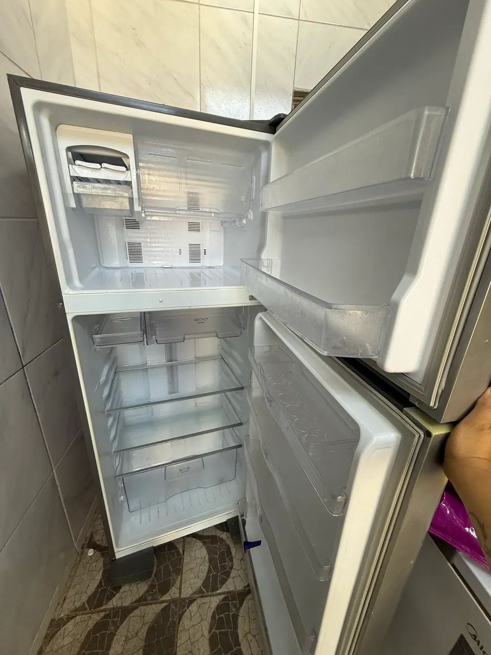 Geladeira usada !!! Já é o menor valor! - Foto 3