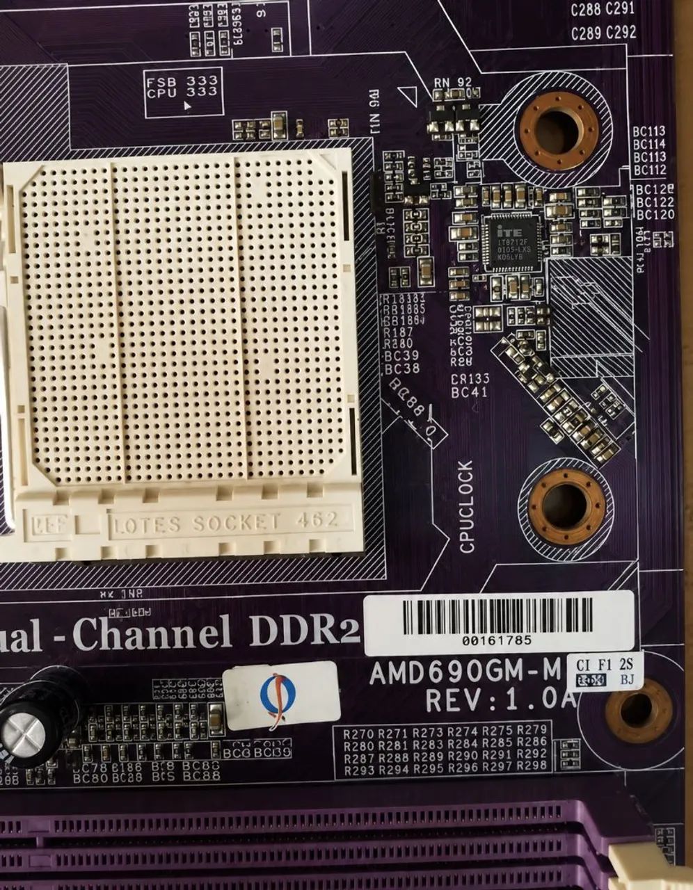 Placa mãe AMD socket AD690GM - M Leia Descrição  - Foto 4