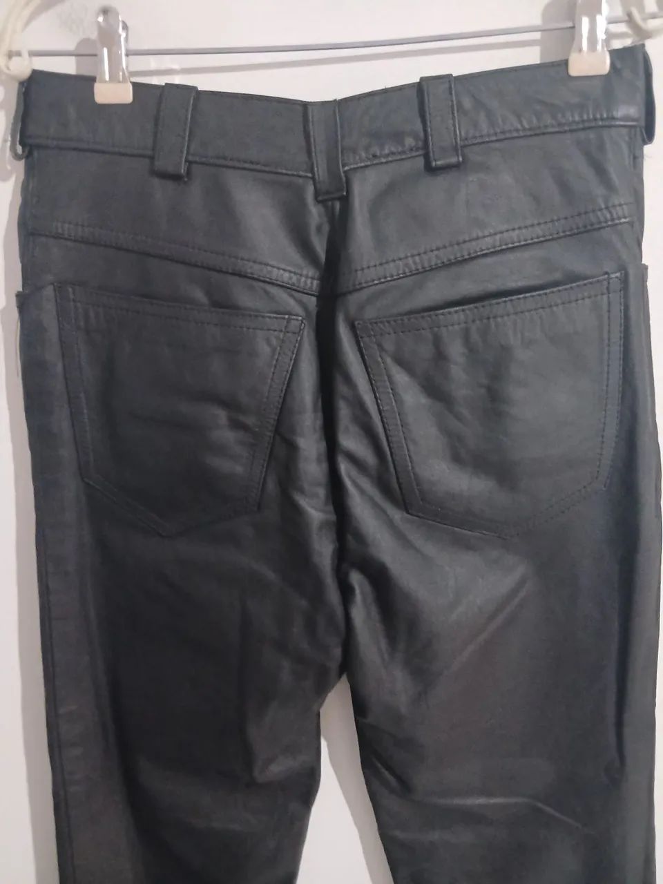 CALÇA VINTAGE DE COURO LEGÍTIMO ANOS 70 /80 - Foto 3