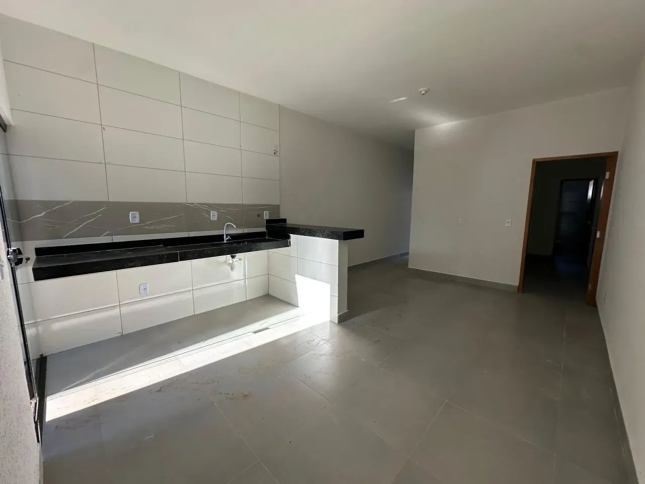 Casa no Parque Eldorado Oeste - Seu Novo Capítulo em Goiânia!