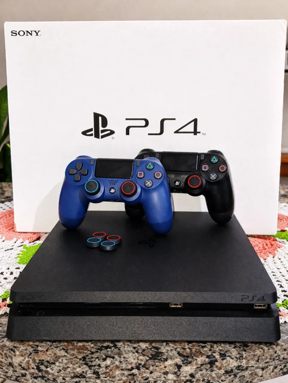 Playstation 4, tudo funcionando e vem com fifa 21, gta e outros