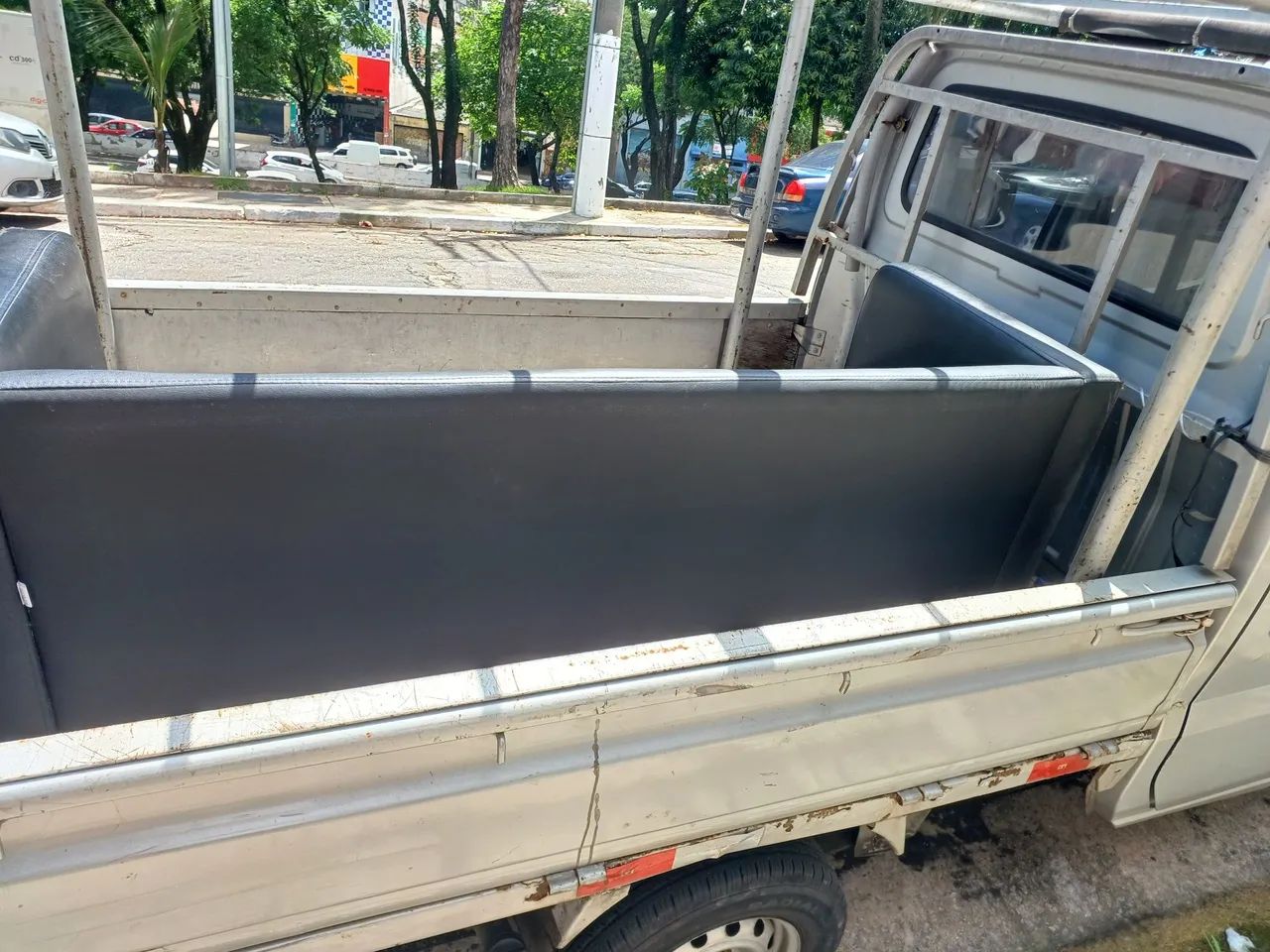 Sofá 3 Lugares - Foto 5