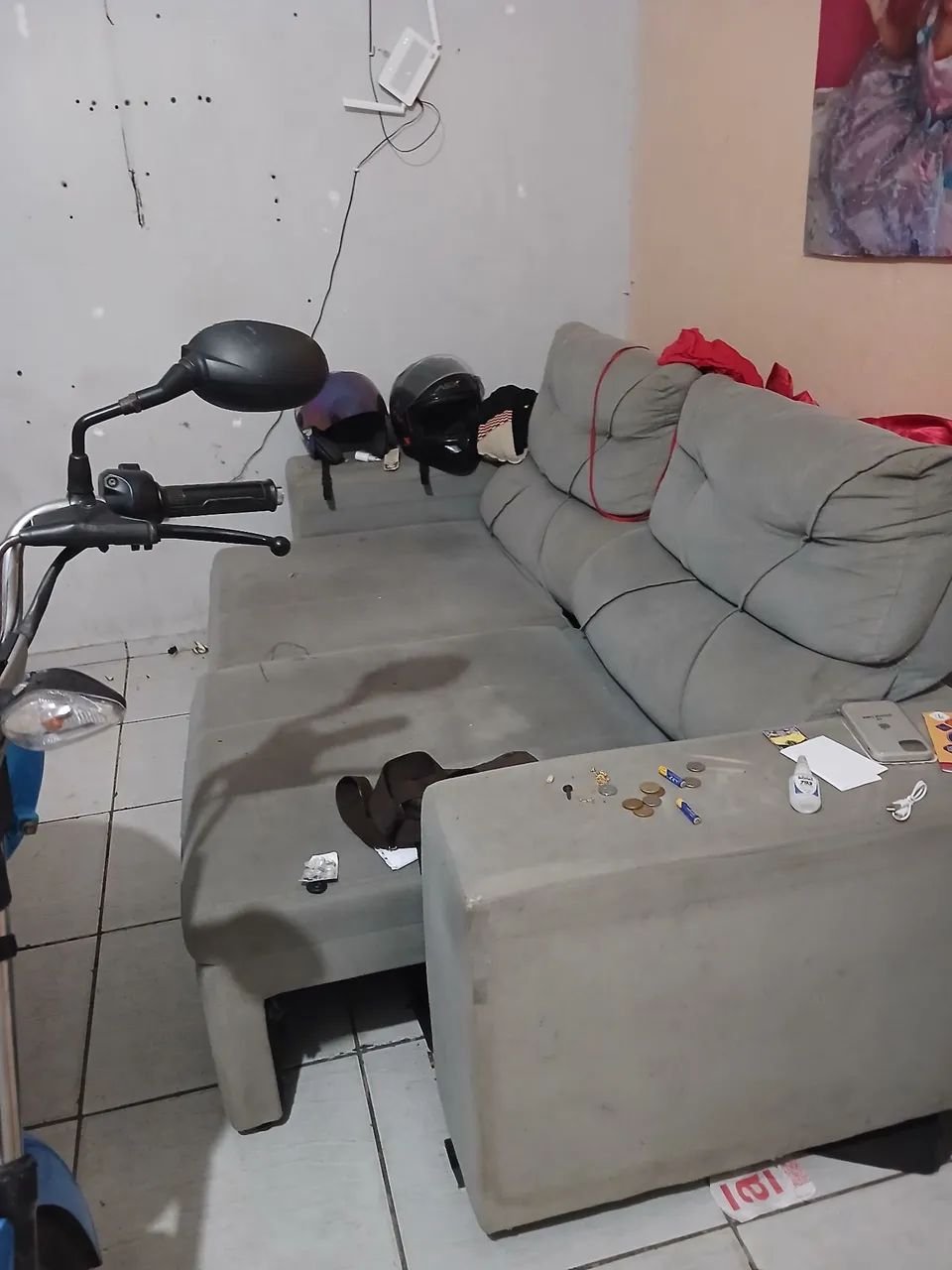 Sofa drobavel, só estar empoeirado 