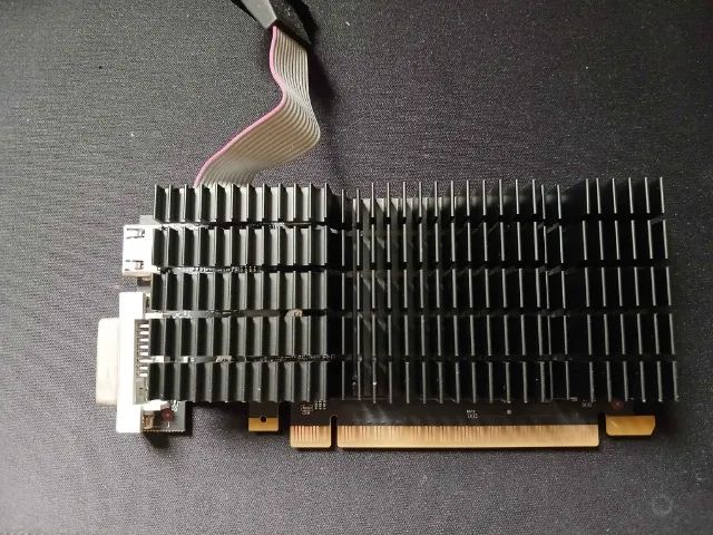 Placa De Vídeo Nvidia Gt 710 1gb Ddr3 - Foto 3