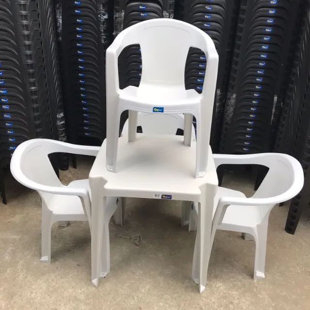 Jogo de Mesa Com 4 Poltronas Média Branco - Foto 2