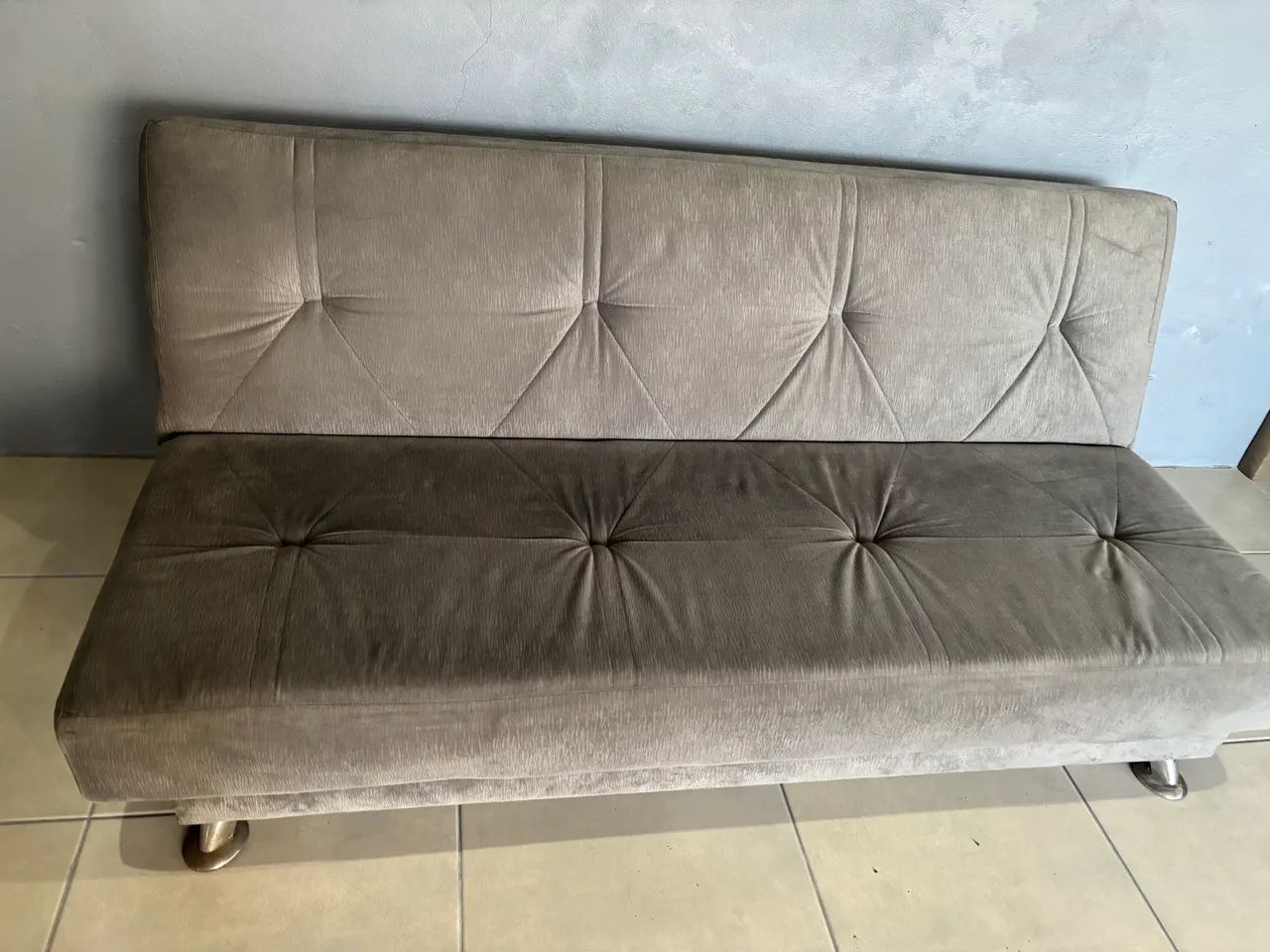 Sofá cama cinza - Foto 2
