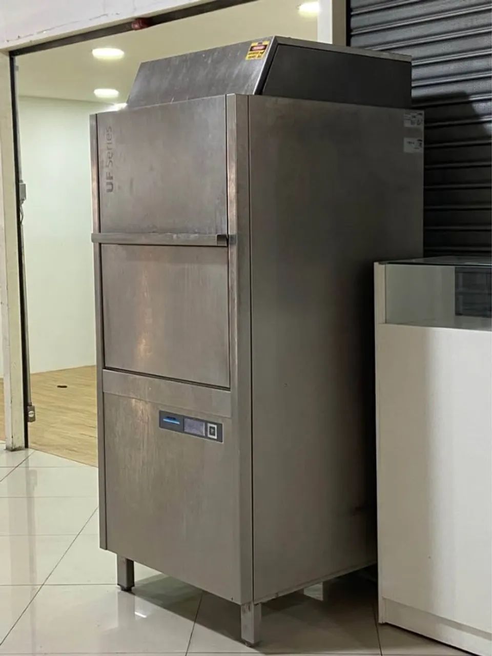 Lava-Louças Winterhalter UFM - Semi-Nova  - Foto 2