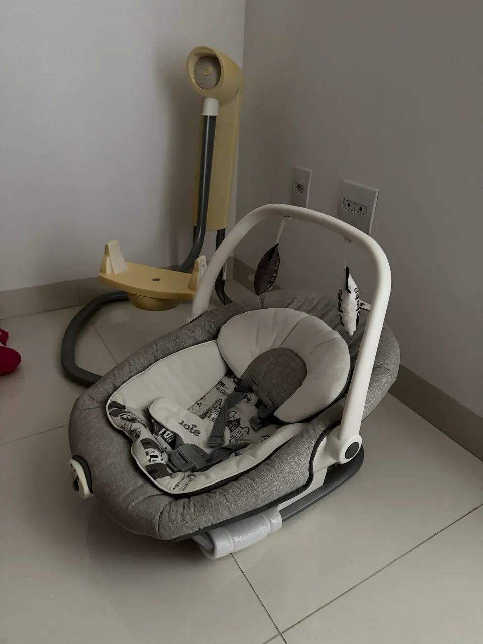 Cadeirinha de balanço elétrica  - Foto 4