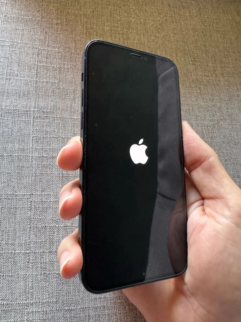 iPhone 12 Preto 128GB - Foto 4