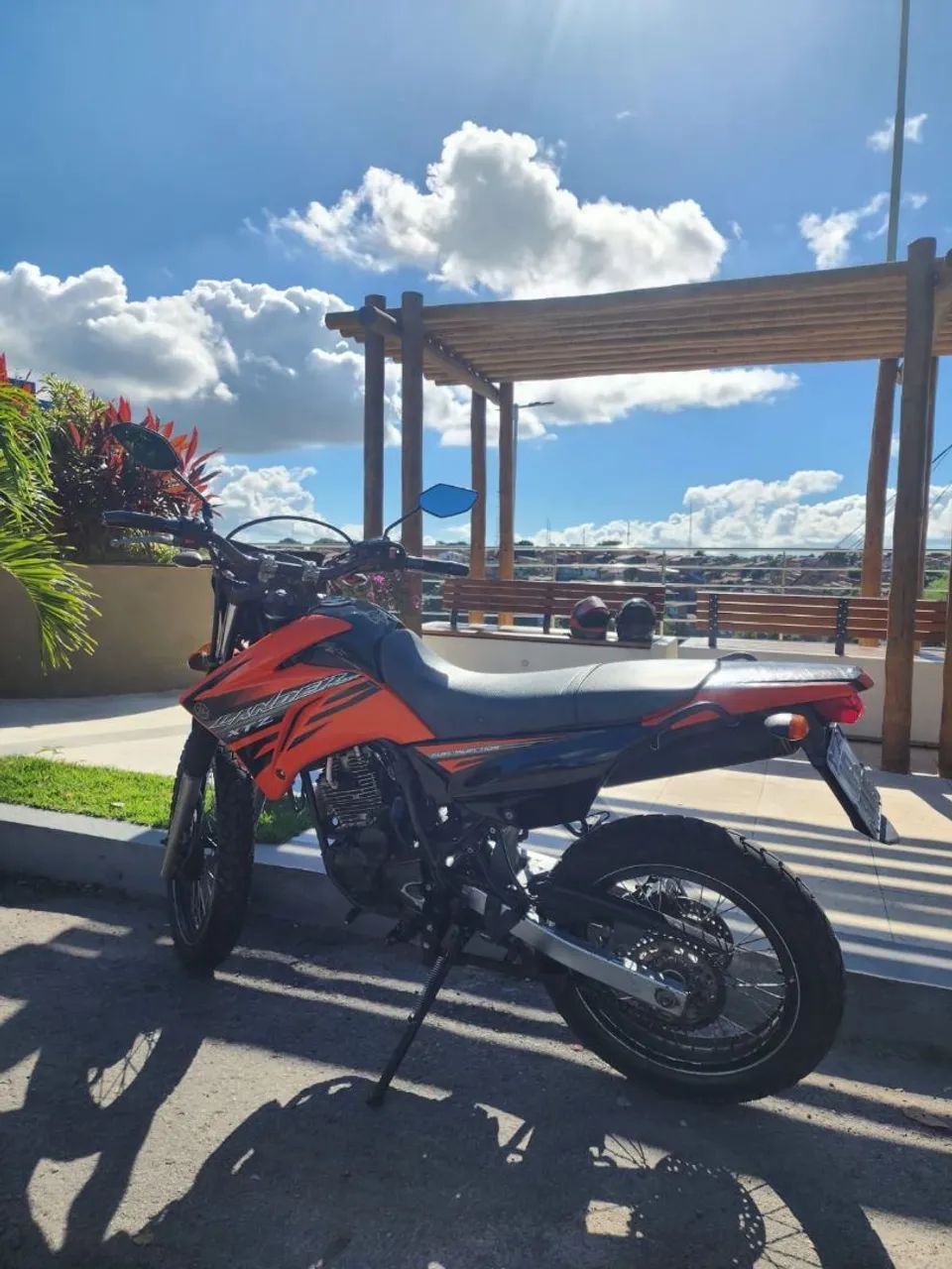 Lander 250  - Foto 3