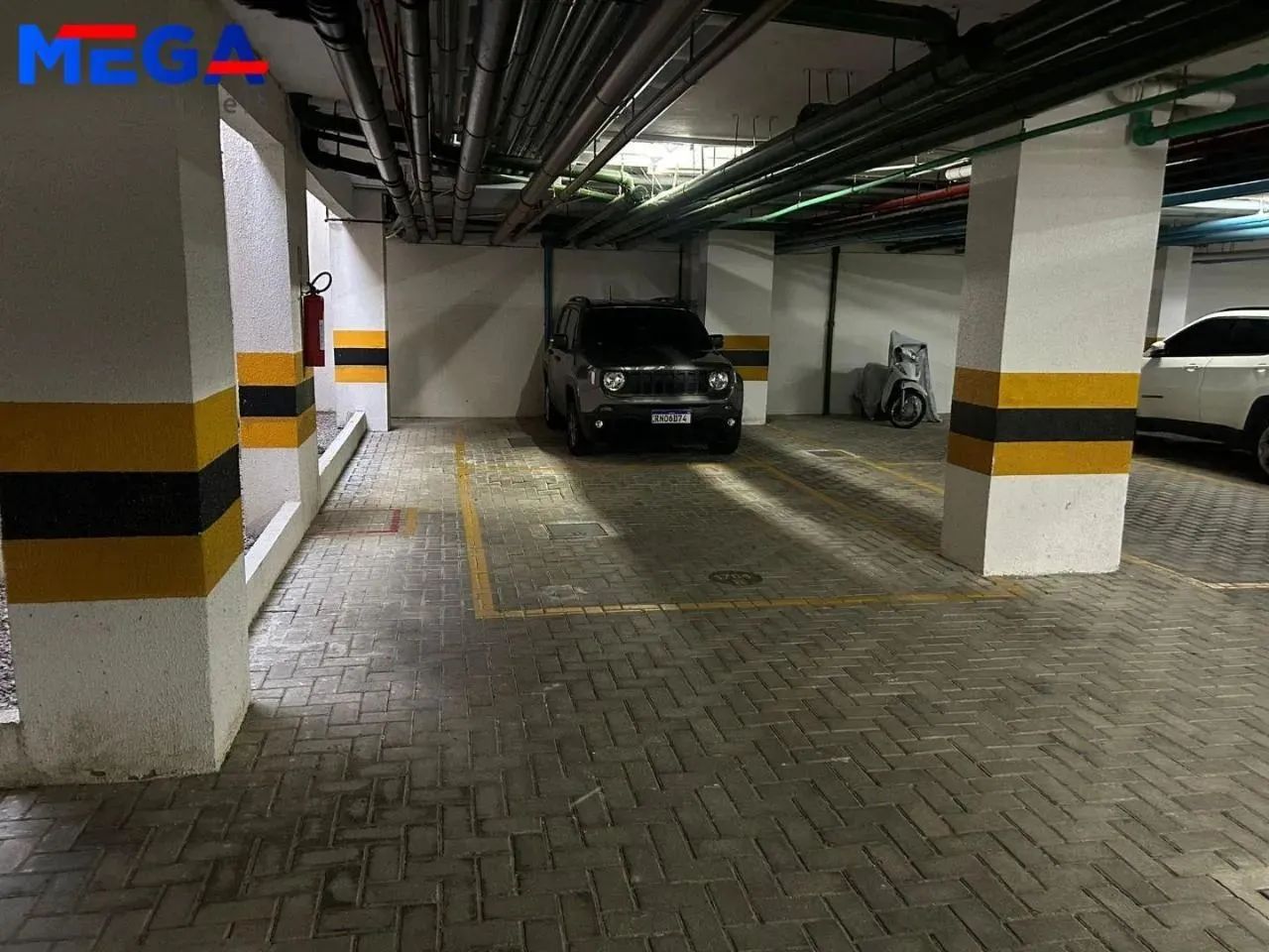Locação de Comercial / Box na cidade de Fortaleza