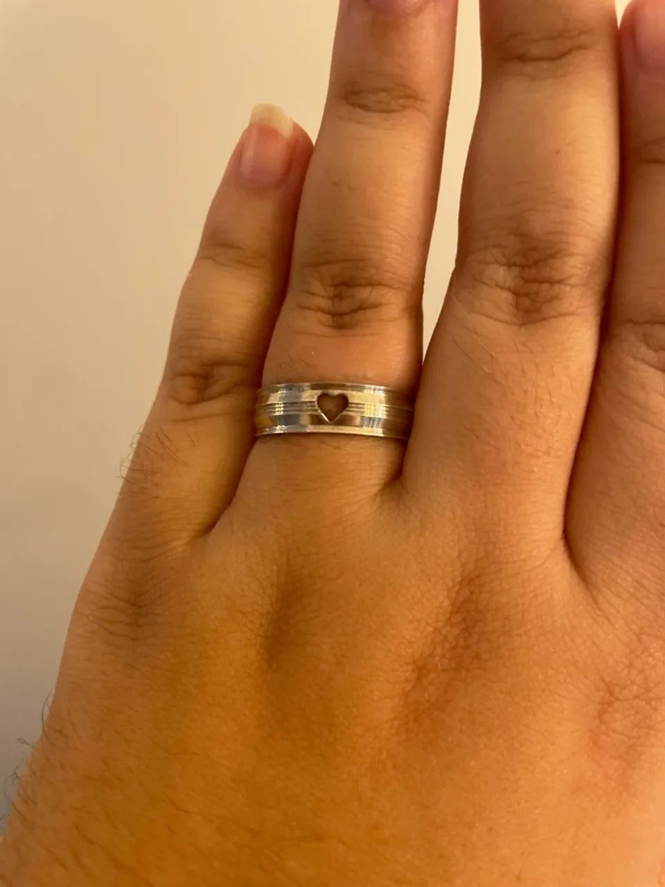 Anel com coração vazado de prata 950 - Foto 3