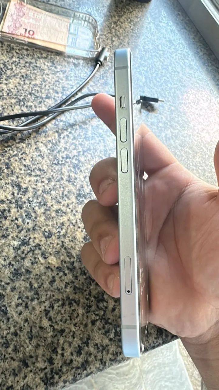 iPhone 15 - Foto 2