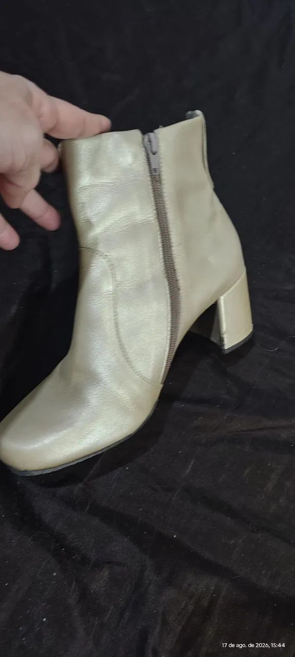 Bota feminina cano curto  - Foto 4