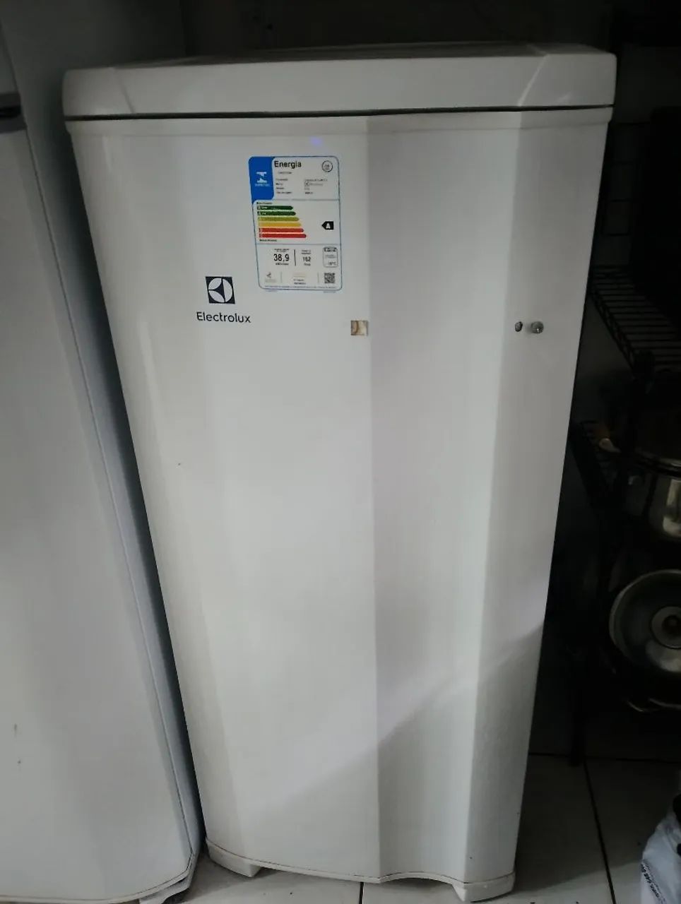 Vendo freezer Eletrolux 162 litros  - Foto 4