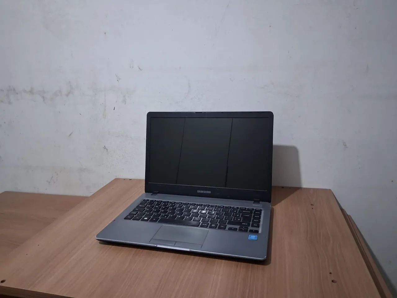 Notebook Samsung Usado - ACEITO TROCAS E ACEITO NEGOCIAÇÕES!!!!!