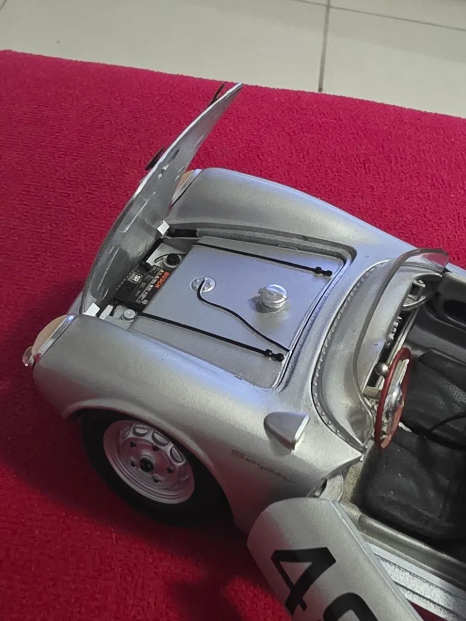 Miniatura 1:18 porsche 550 spyder 1000km buenos aires raro maisto