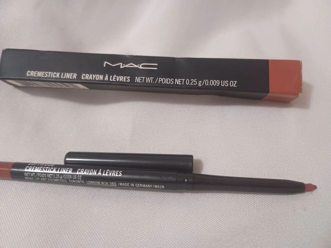 M.A.C LAPIS LABIAL A PROVA D'ÁGUA!!!!