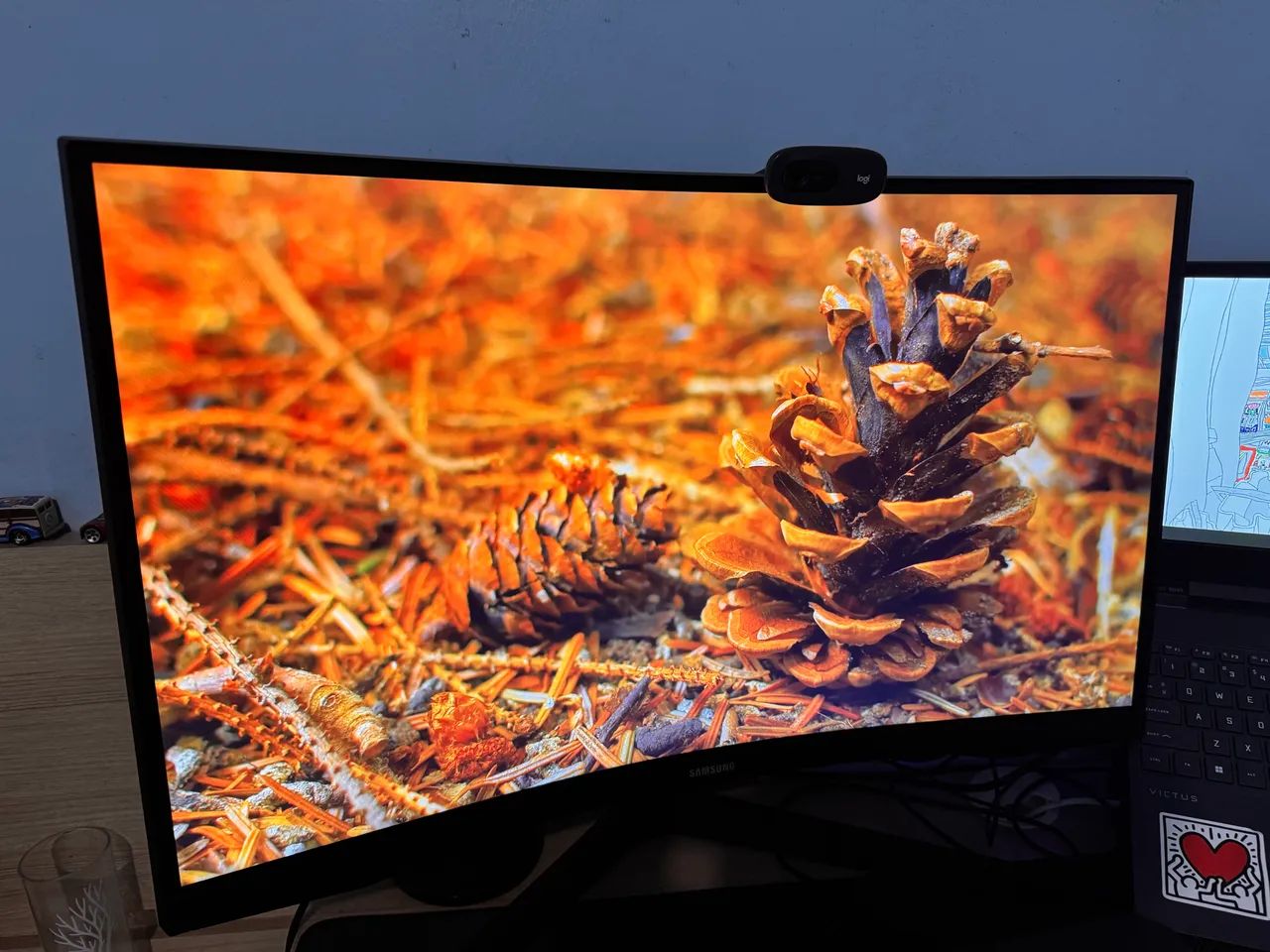 Monitor Samsung Odyssey G5 Curvo 27 - Foto 2