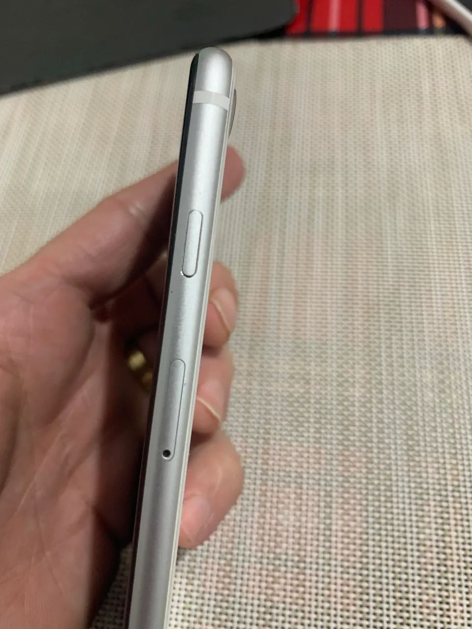 iPhone SE segunda geração 64Gb - Foto 2