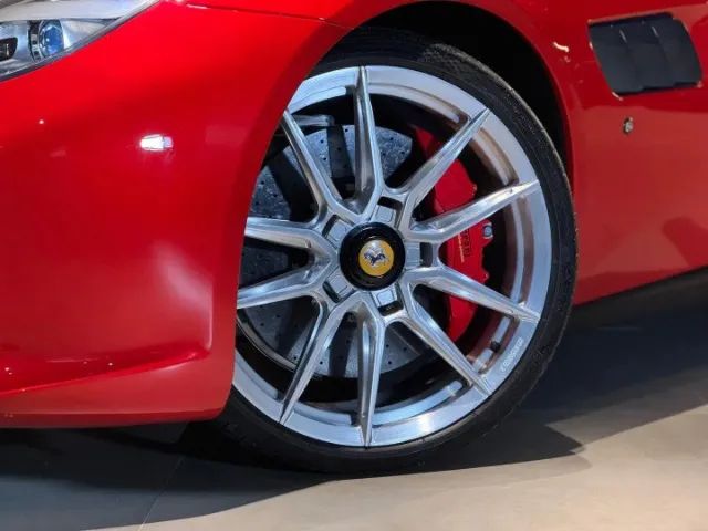 Ferrari GTC4 LUSSO 6.3 V12 690cv, foto 4 de 13