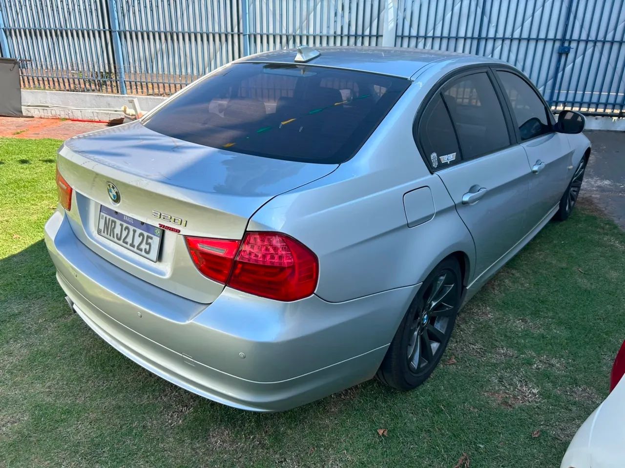 BMW 320I A 2011 - Foto 3