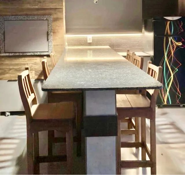 Casa com móveis rústicos e bonitos! 