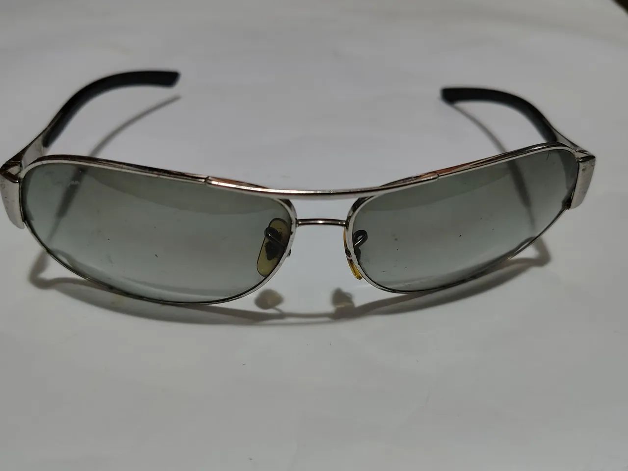 Óculos de sol Ray ban usados em bom estado - Acessórios