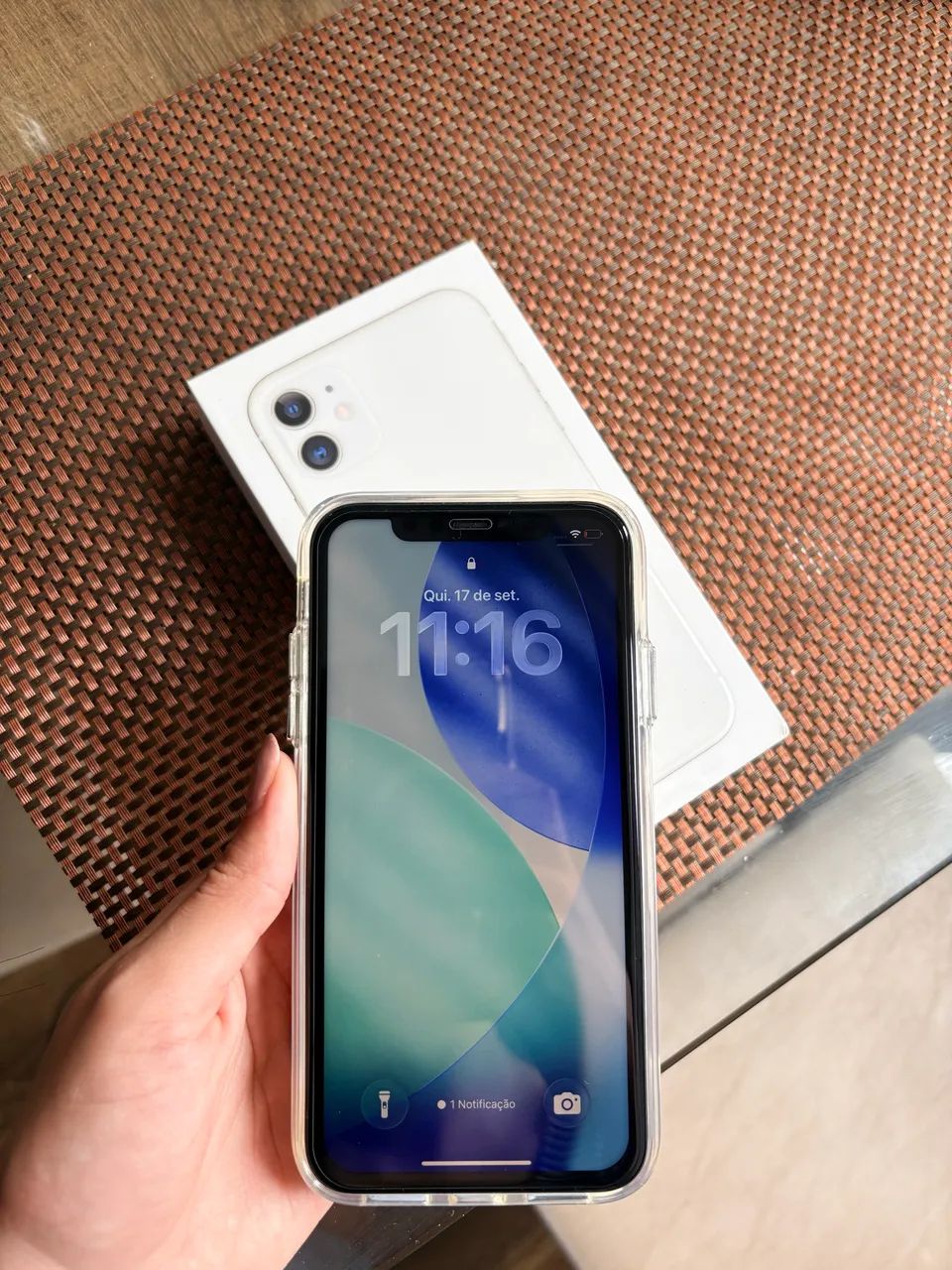 iPhone 11 128g - com caixa e cabo carregador original