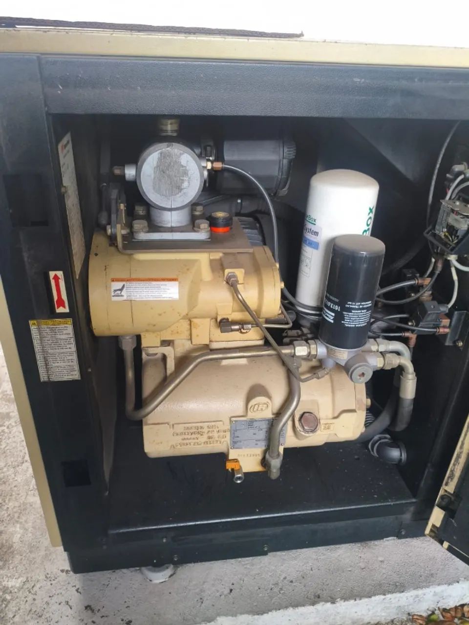 Compressor de Ar Parafuso 20HP Ingersoll Rand UP6  - Foto 2