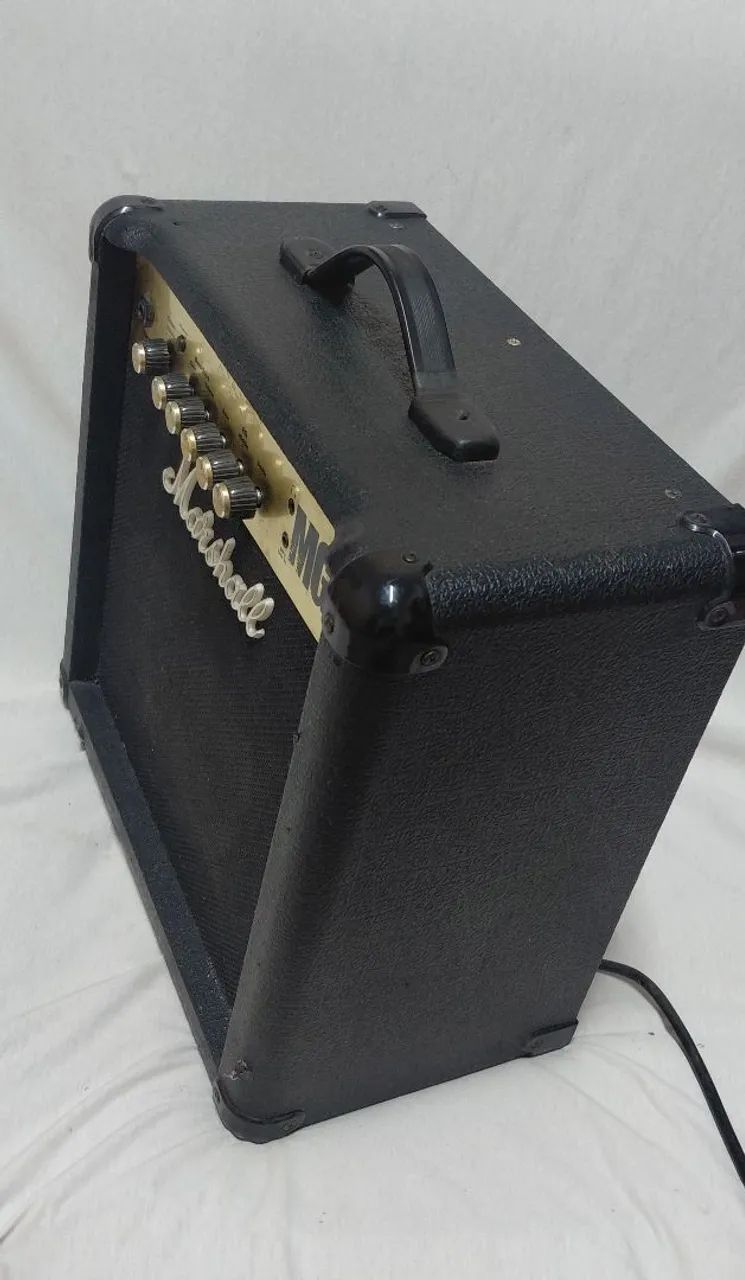 Amplificador Marshall MG-15 p/ guitarra  - Foto 4