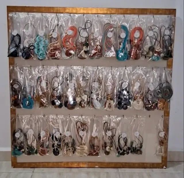 Barraca de Metal Desmontável para Comércio + 103 Peças de Bijuteria - Foto 3