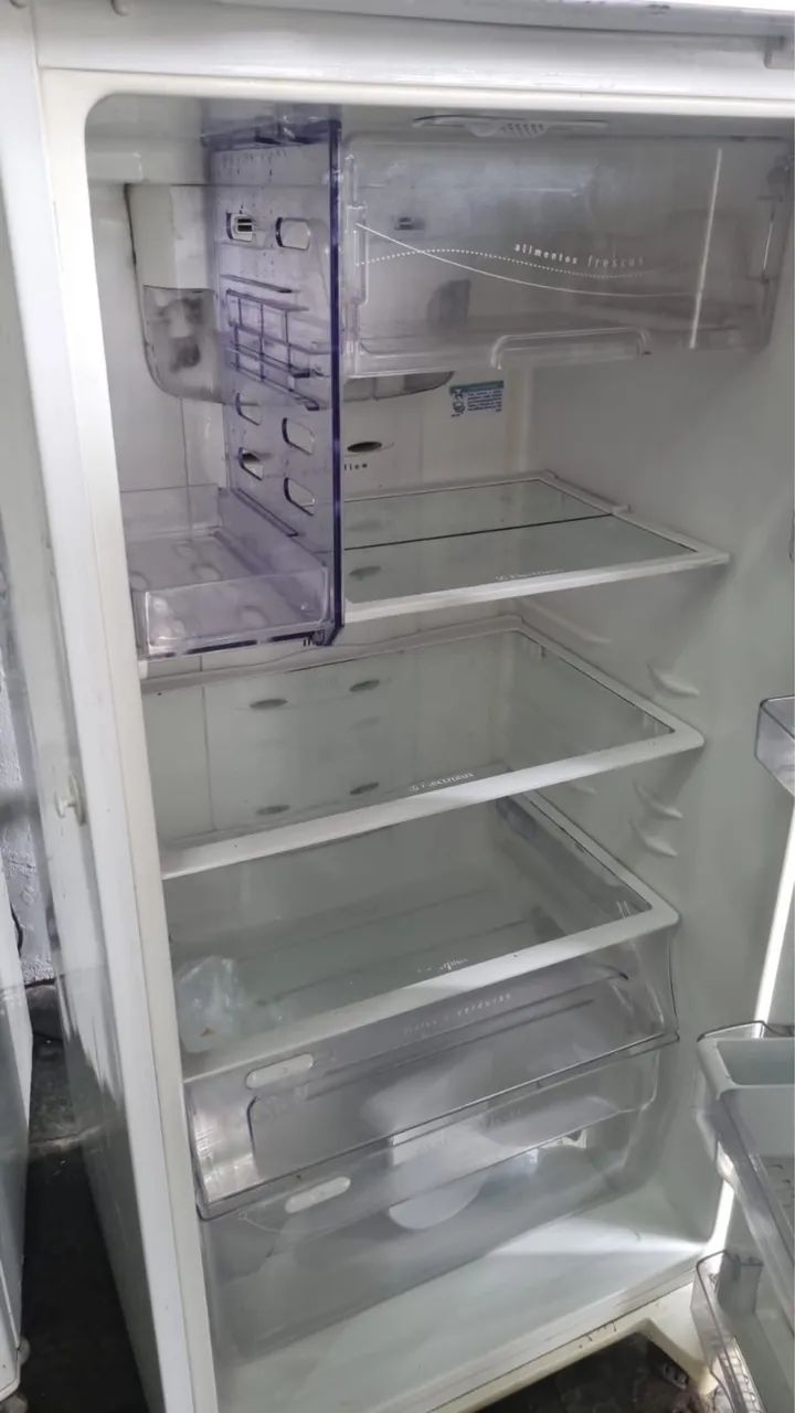 Vendo geladeira Electrolux 440 l fros free - Foto 4