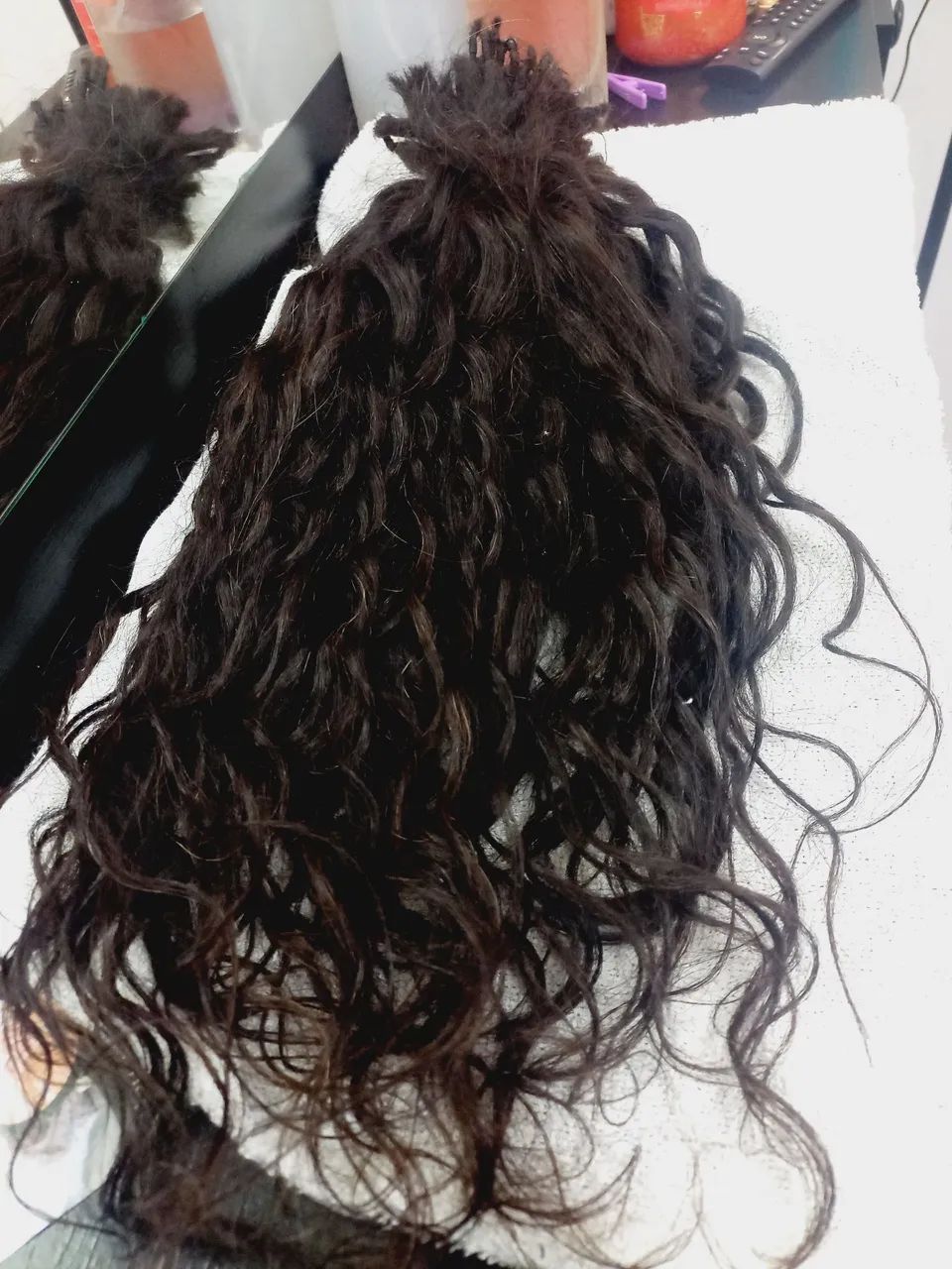 Cabelo cacho 3. ..300 gramq 70 centímetros  - Foto 3